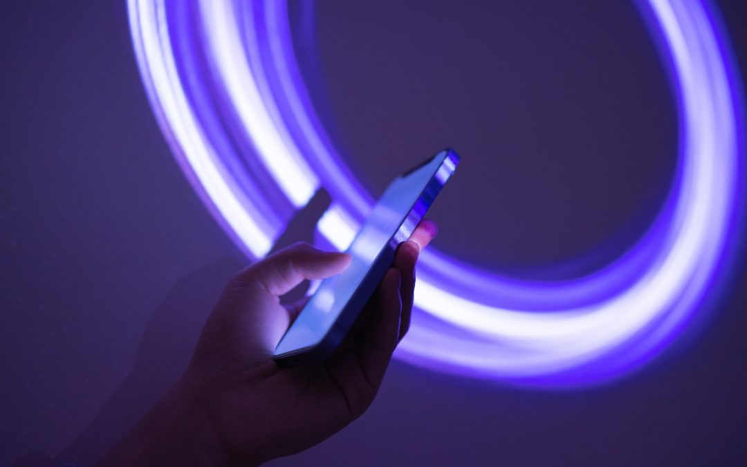 Aplikacioni Neon mbyllet pasi zbuloi numrat dhe regjistrimet e përdoruesve