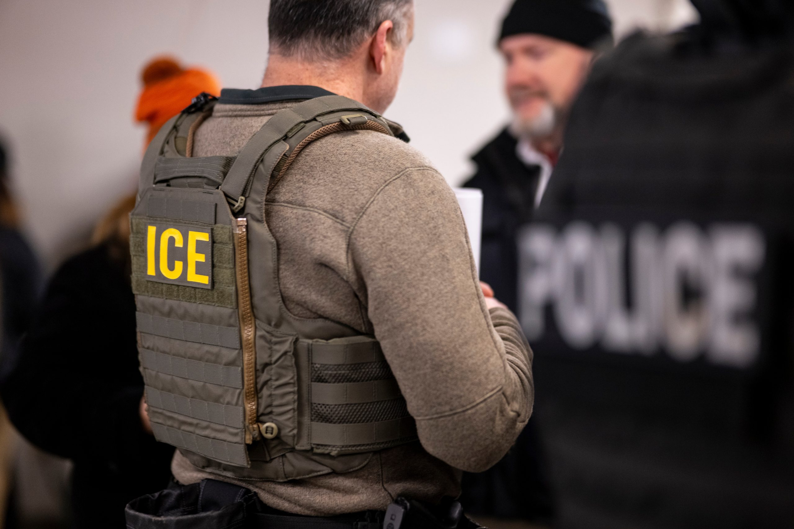 us-immigration-and-customs-enforcement-ice-agent.jpg